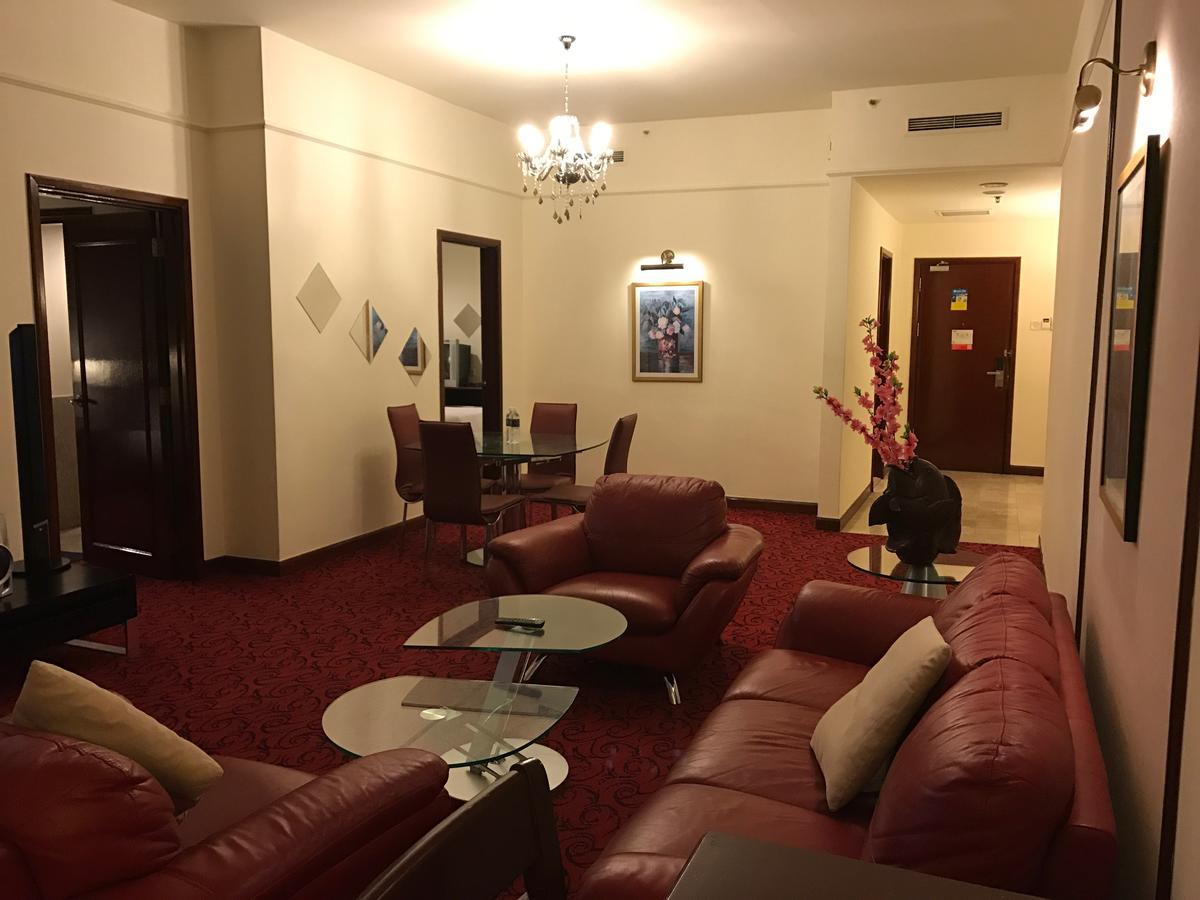 Times Square Service Suites Kuala Lumpur Buitenkant foto