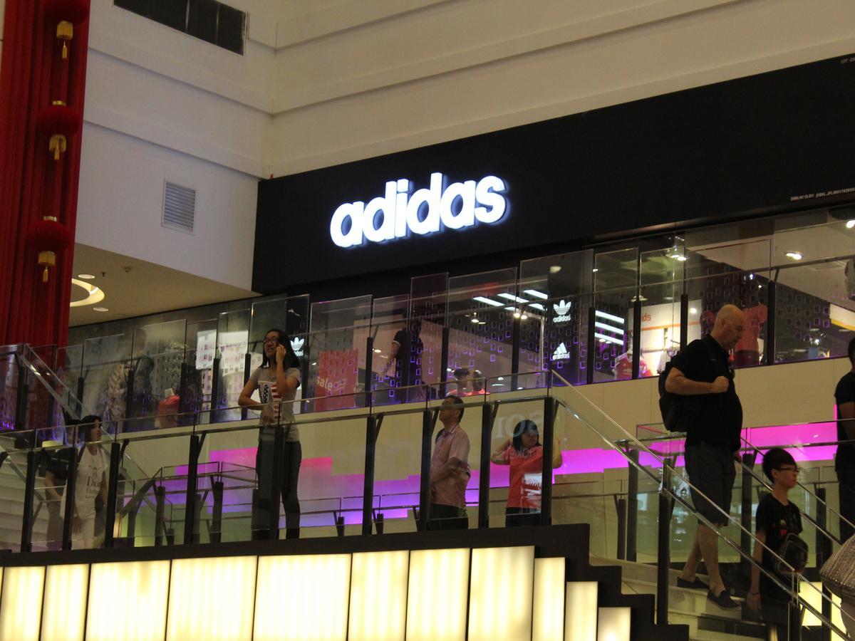 Times Square Service Suites Kuala Lumpur Buitenkant foto